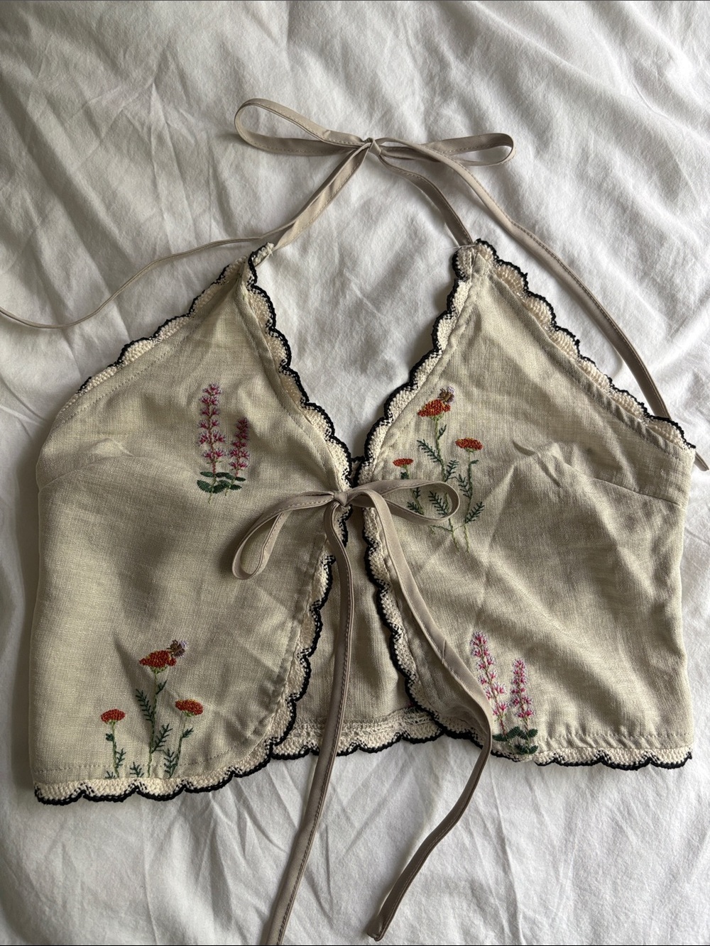 Beige Embroidered Lace-Trim scalloped Halter Cami Top